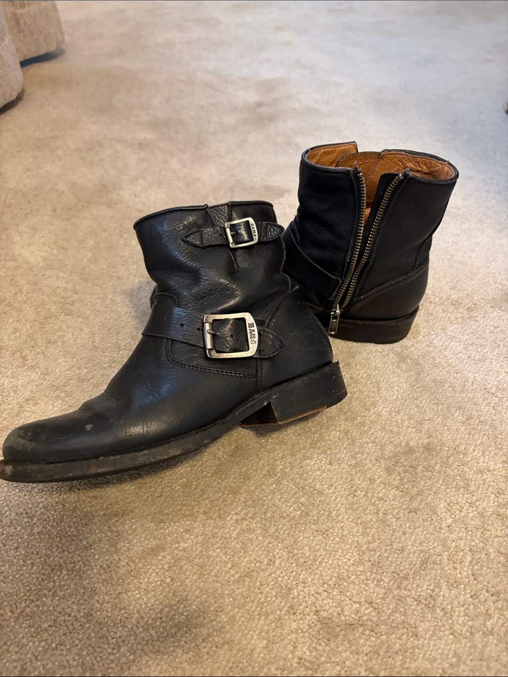 FRYE Bkack Leather Short Moto Boots with Buckles